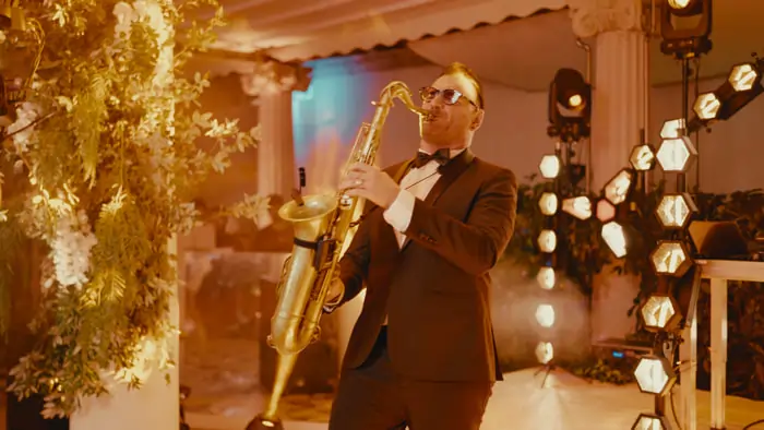 La scaletta musicale del ricevimento di matrimonio si scrive con la planimetria della sala davanti | Mikevents